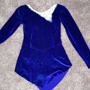 Girl's skating costume